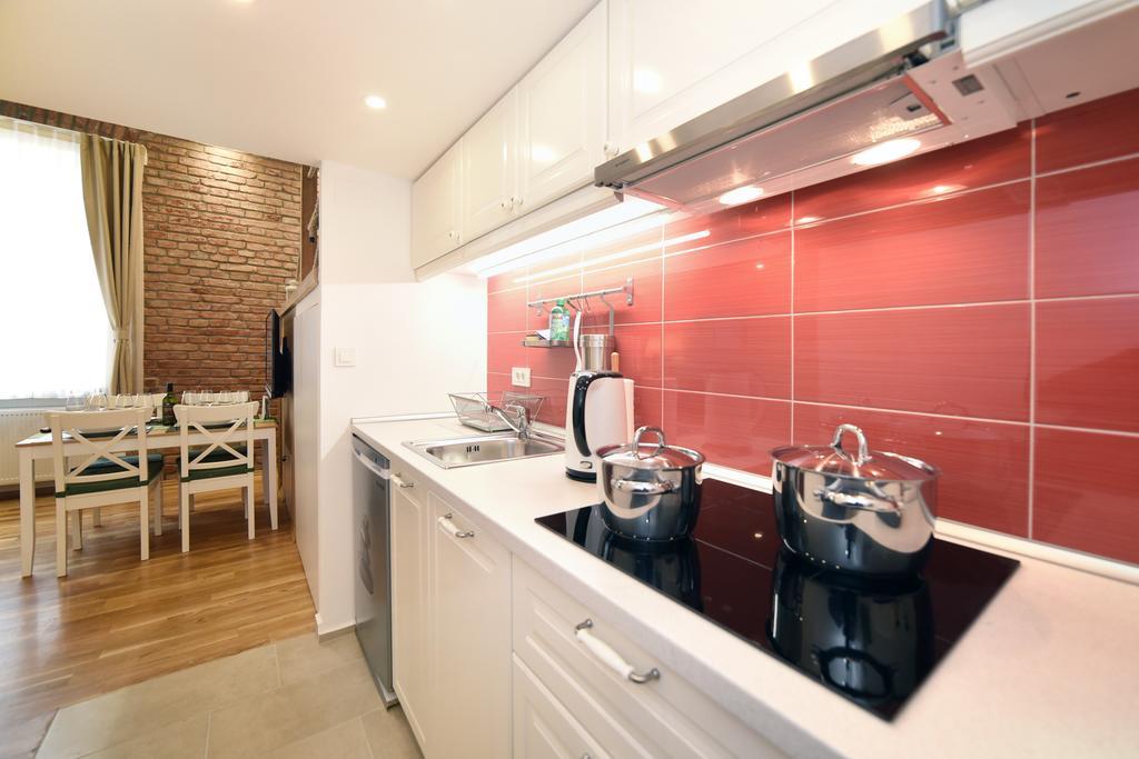 3 Hearts Apartment *